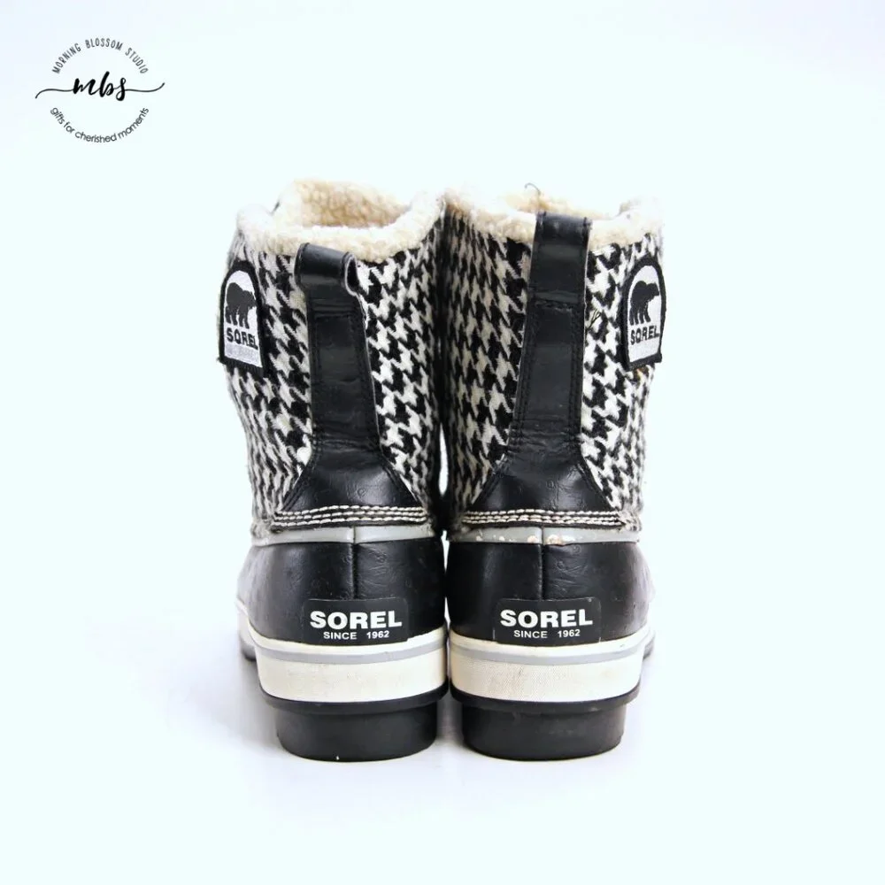 Sorel Tivoli Houndstooth Boots Black White Women 10